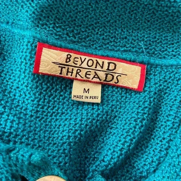 Beyond Threads Turquoise Knit Collared Cardigan Large Shell Buttons Size M - Picture 10 of 11